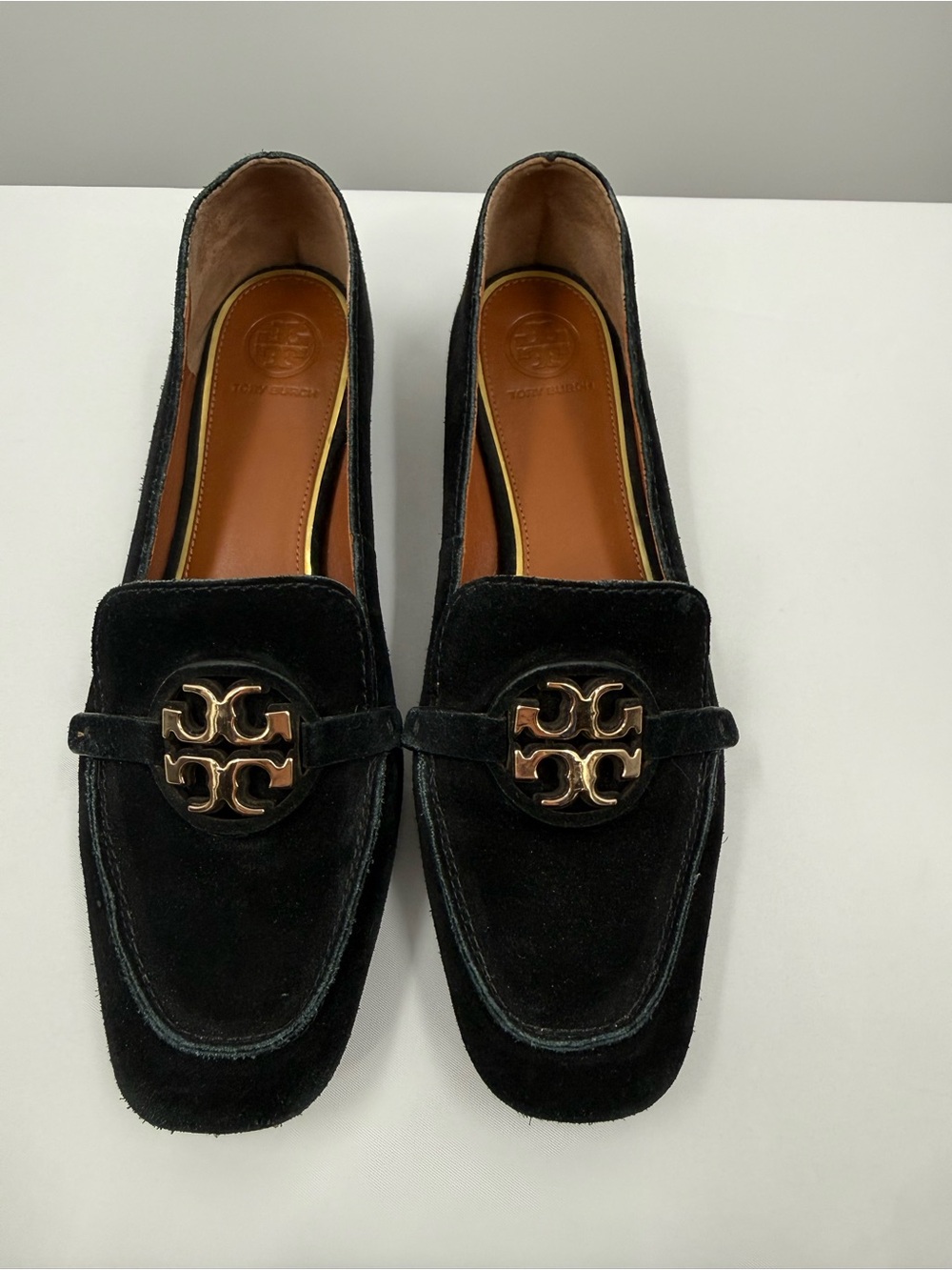 Tory Burch Metal Miller Black Suede Loafers Gold Medallion Logo Size 7.5 - Picture 2 of 8
